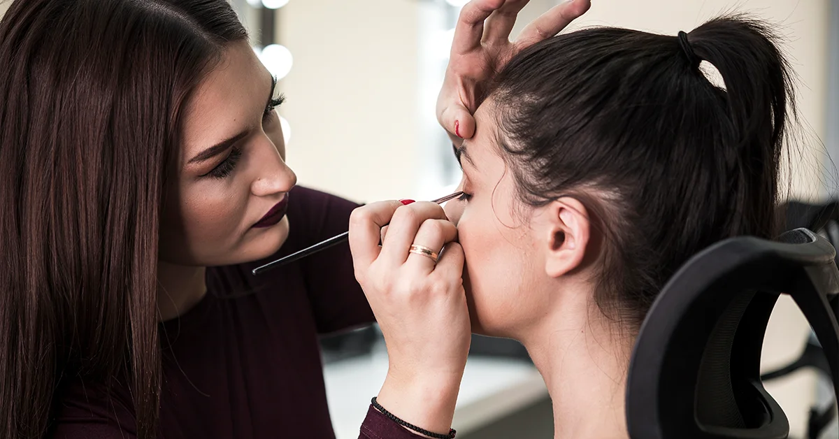 Piercing Eyebrow Horizontal