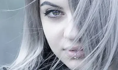 vertical labret piercing